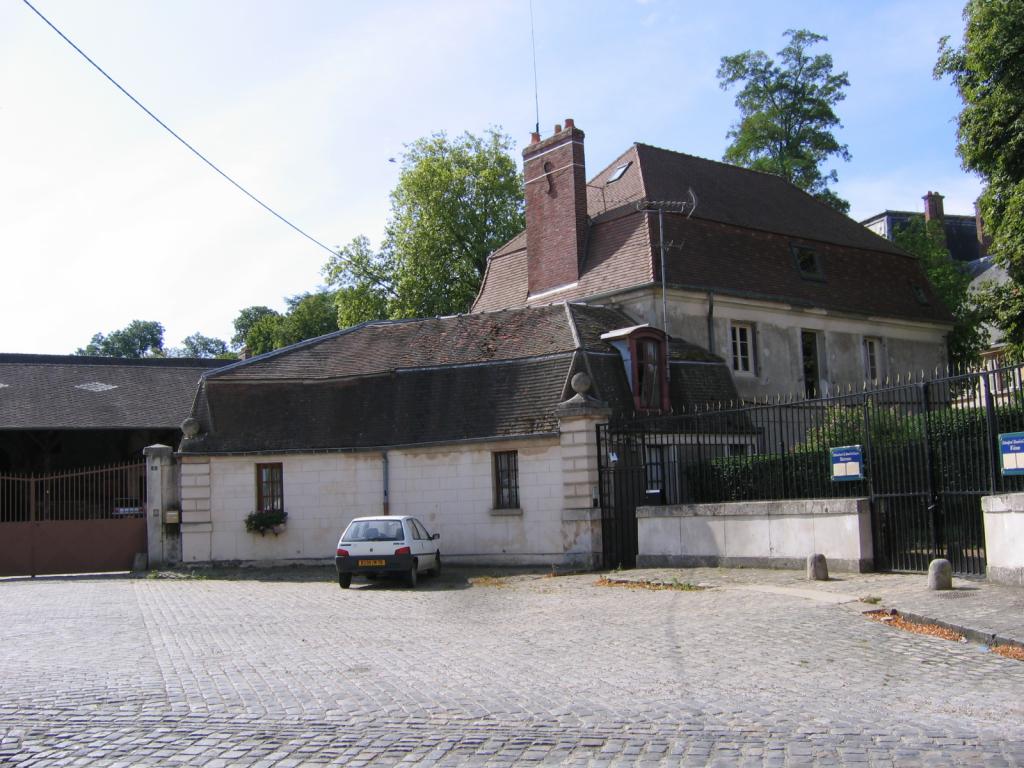 Villiers-Saint-Frédéric 003.jpg